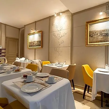 Des Bains Hotel 2*