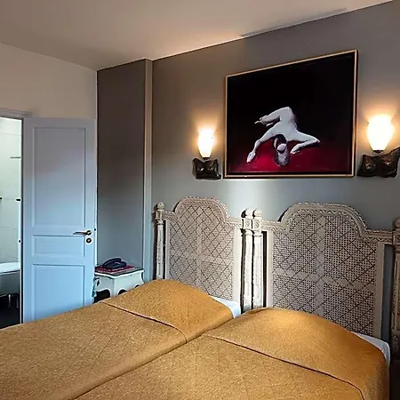 Hotel Des Bains 2*