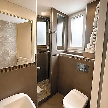 Des Bains 2*