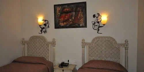 Des Bains 2* Παρίσι