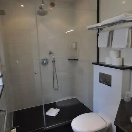 Des Bains 2*