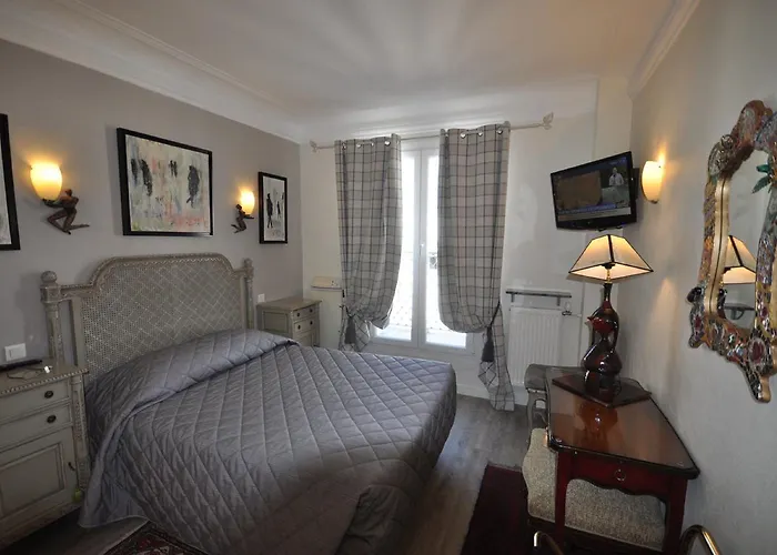 Des Bains Hotel 2*